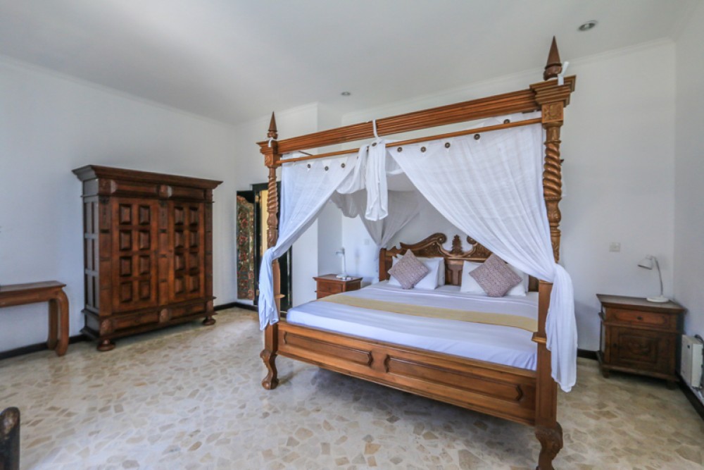 Ocean View Three Bedroom Villa with Spacious Land for sale in Gianyar