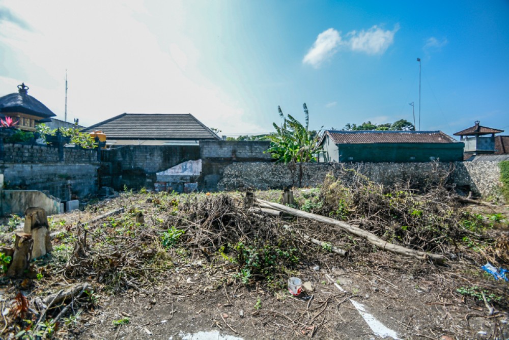 Hak milik tanah untuk dijual atau sewa jangka panjang di lokasi utama