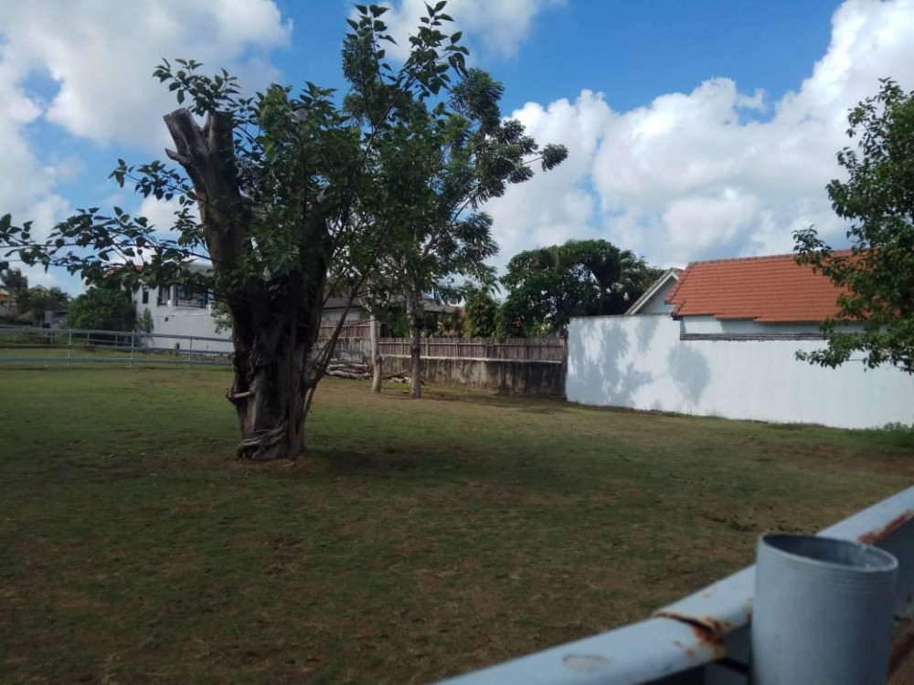 23 Are Leasehold Land in Central Berawa