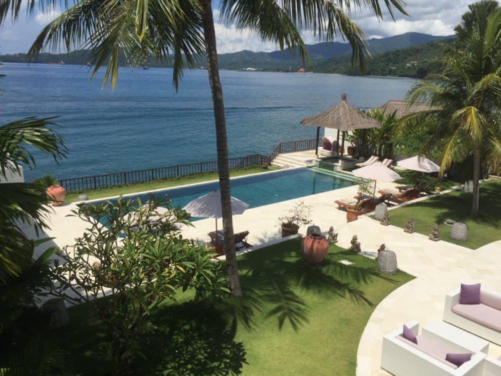 Luxurious Freehold Beachfront Villa for Sale in Candidasa