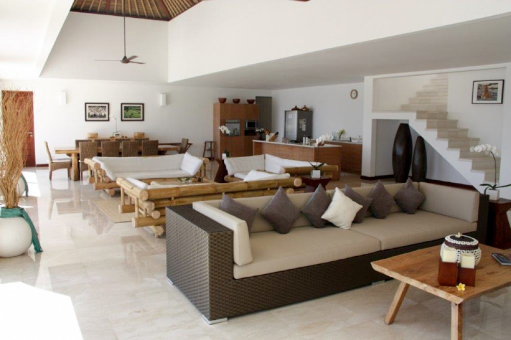 Luxurious Freehold Beachfront Villa for Sale in Candidasa