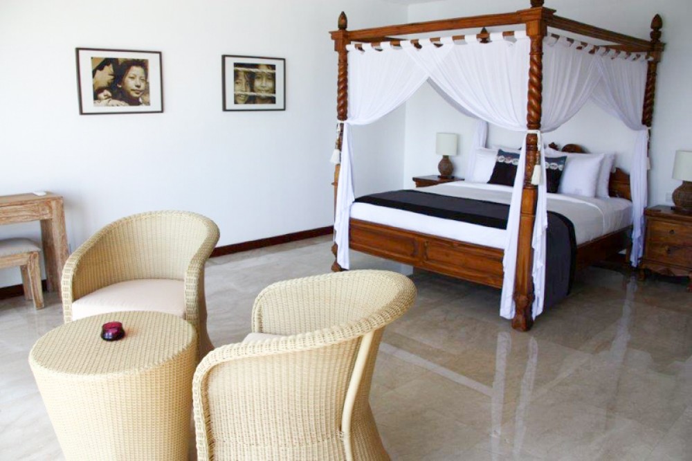 Luxurious Freehold Beachfront Villa for Sale in Candidasa