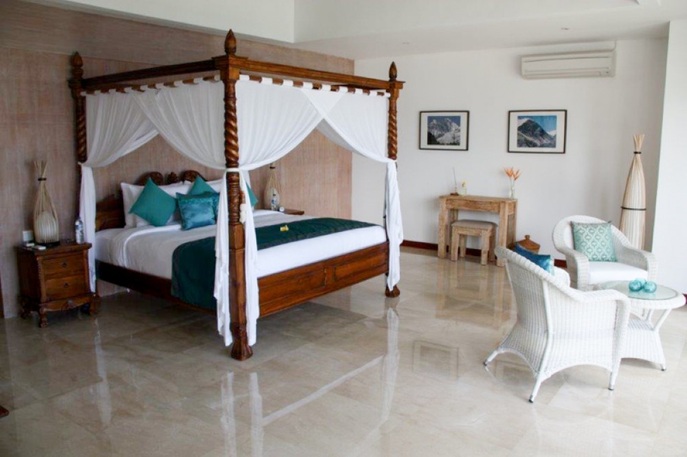 Luxurious Freehold Beachfront Villa for Sale in Candidasa
