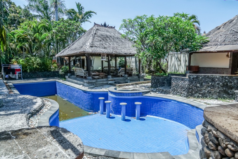 Beautiful Land with Bungalow for sale in Sanur