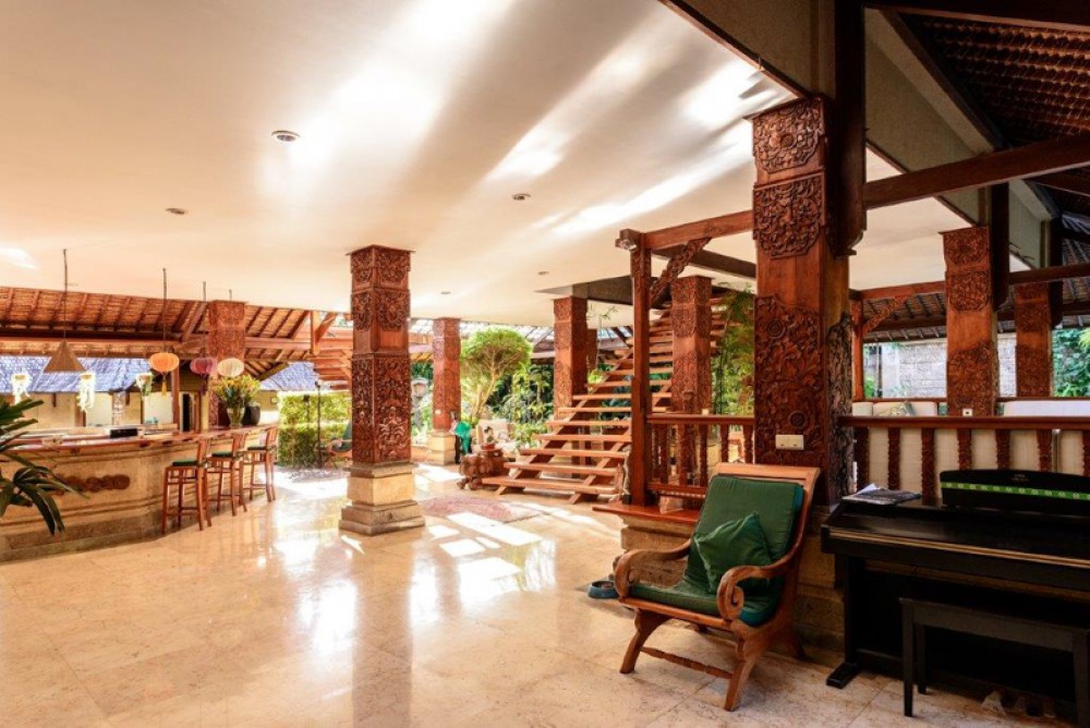 Spacious Freehold Villa for Sale in The Heart of Seminyak