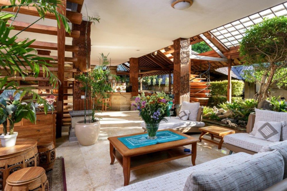Spacious Freehold Villa for Sale in The Heart of Seminyak