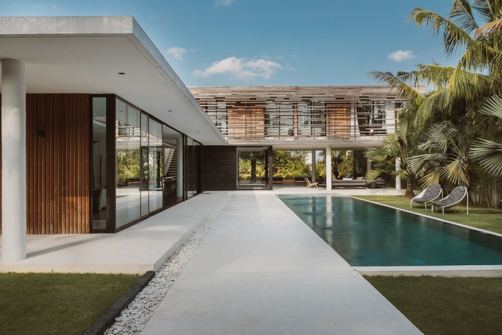 8 bedroom villa canggu