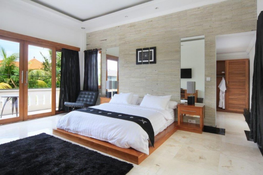 Charmante villa à vendre sur deux niveaux au coeur de Seminyak