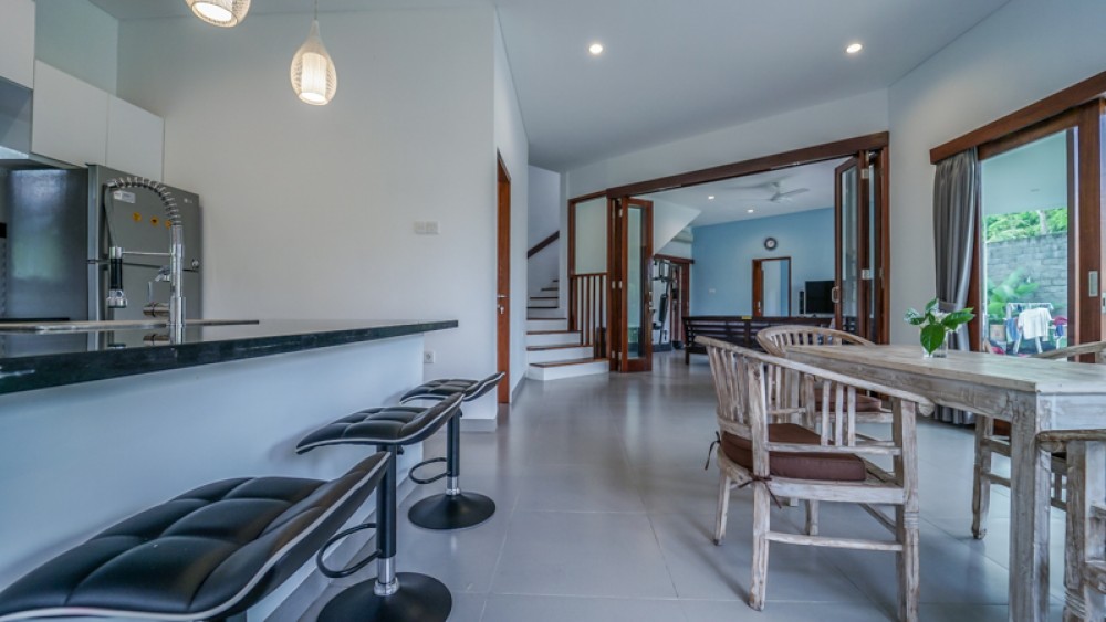 Villa minimaliste moderne avec vue sur la mer à vendre à Jembrana