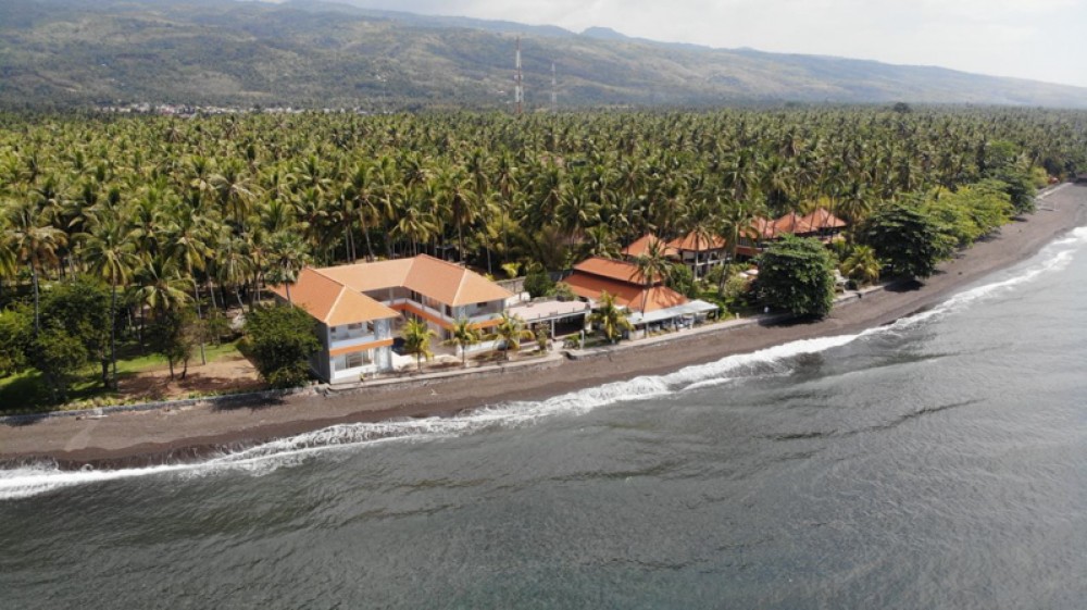 Amazing beachfront resort for sale