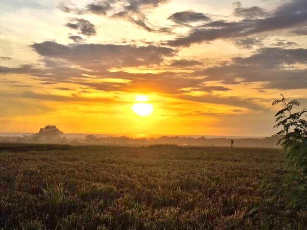 Sunset Menakjubkan Melihat Tanah