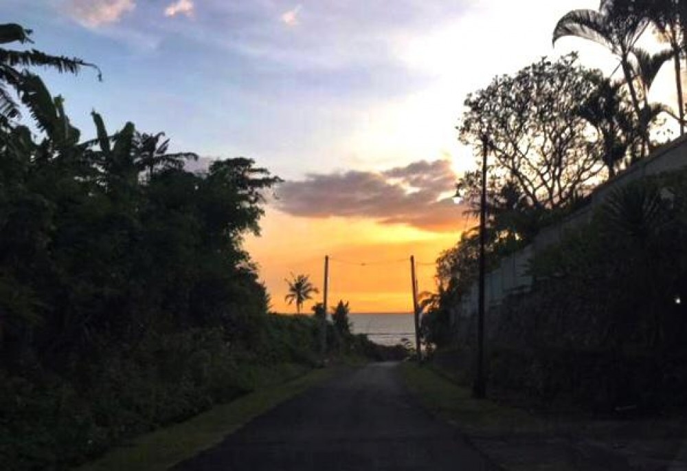 Coucher de soleil magnifique sur la terre