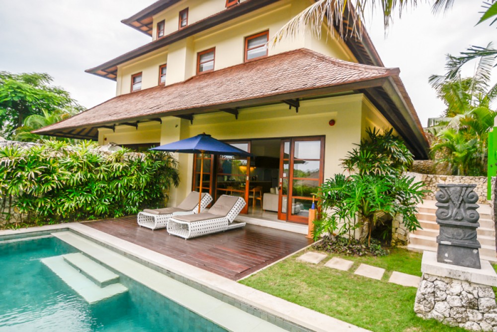 Amazing Cliff Top Two Bedrooms Villa Complex for Sale in Ungasan