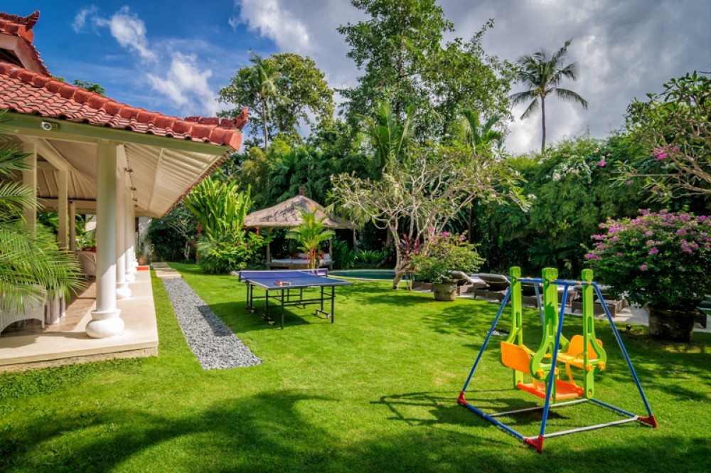 Elegant villa with spacious land for sale in Seminyak