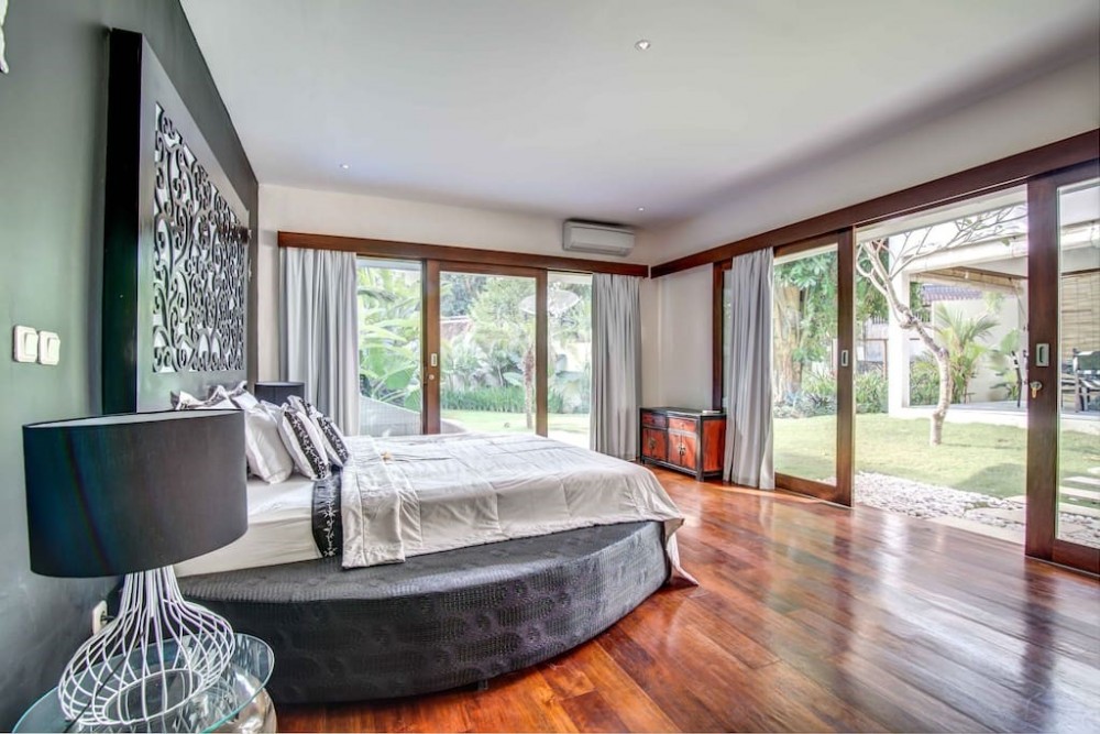 Stunning Four Bedroom Tropical Garden Villa in Umalas