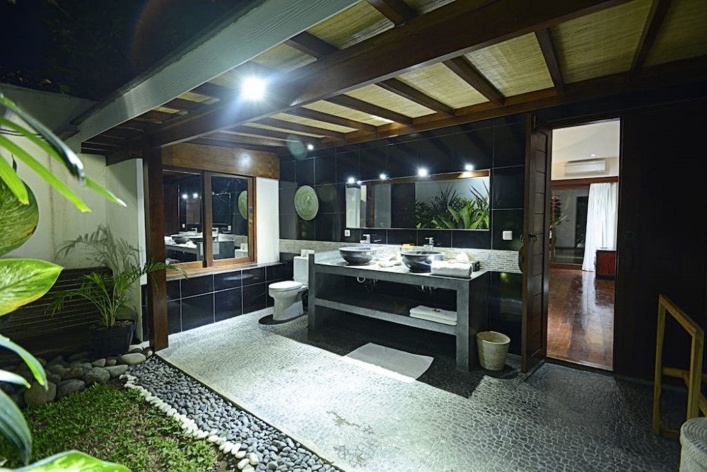Stunning Four Bedroom Tropical Garden Villa in Umalas