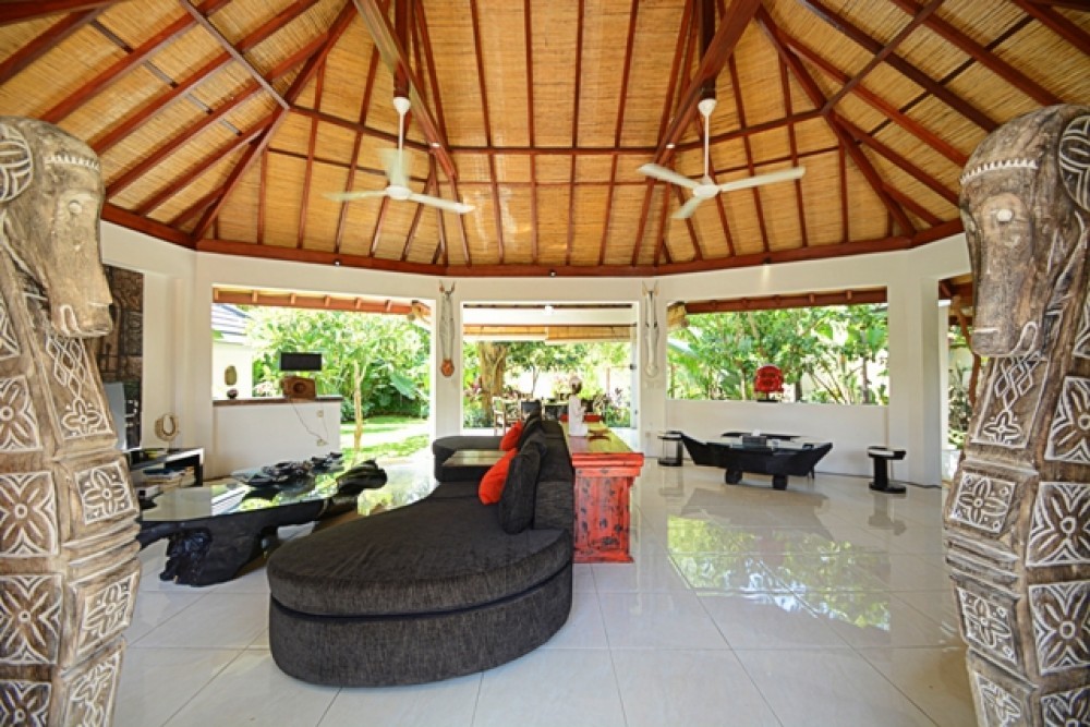 Stunning Four Bedroom Tropical Garden Villa in Umalas