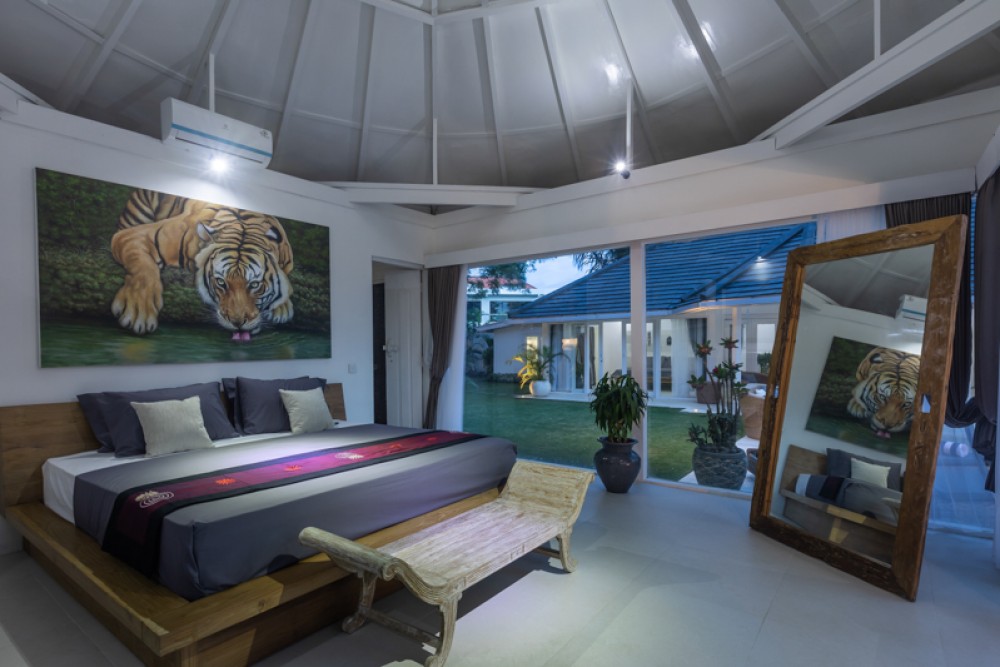 Charming Three Bedrooms Villa Dijual di Canggu