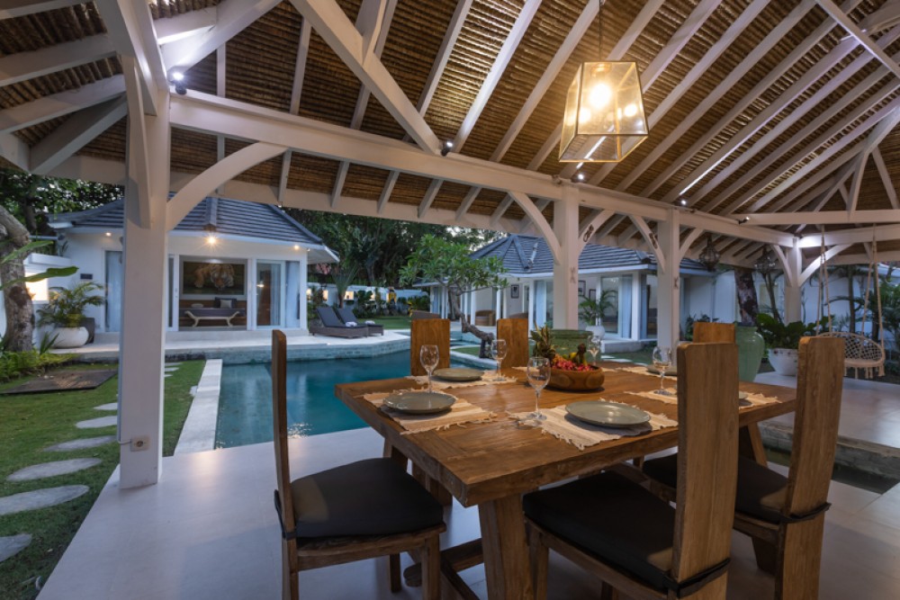 Charming Three Bedrooms Villa Dijual di Canggu