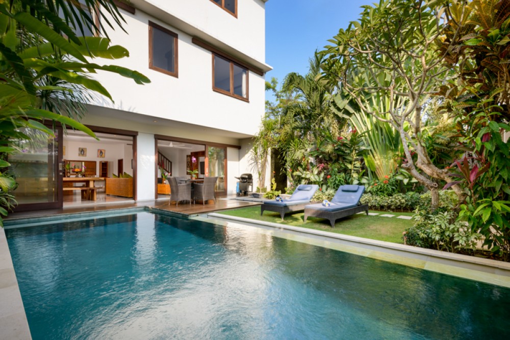 Charming Freehold Villa for Sale in Prime Location of Canggu