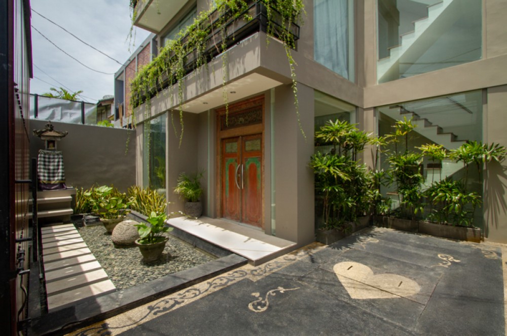 Stylish and Comfortable Three Bedrooms Villa for Sale in Seminyak