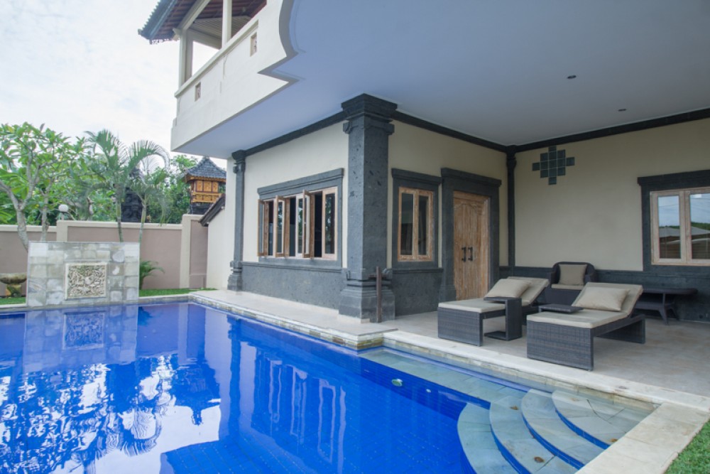 Huge family villa with amazing rice paddies view