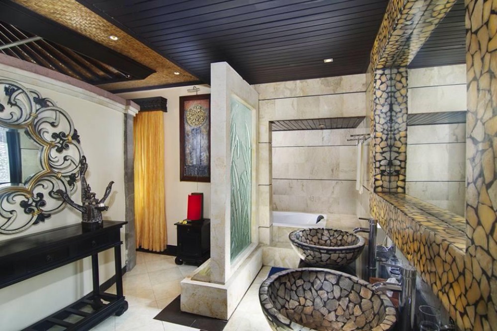 Freehold Villa 10 Kamar Cantik yang Indah di Gianyar