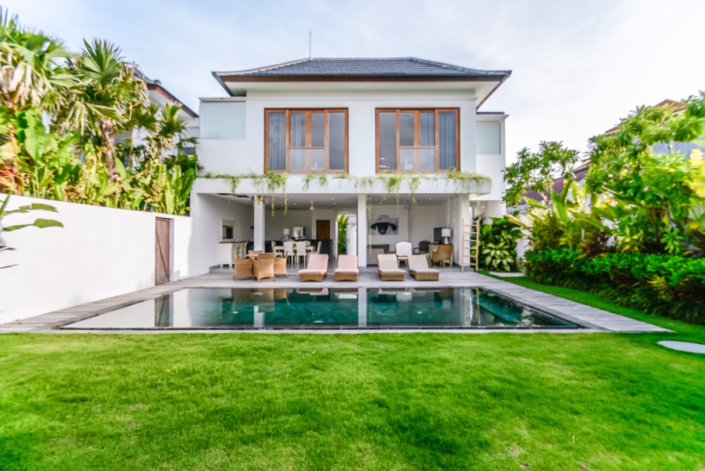 Charmante villa de trois chambres à coucher à vendre à Prime Location de Seminyak