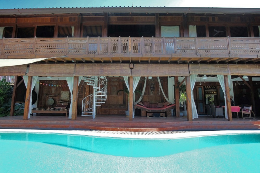 High End Traditional Leasehold Villa Two Properties in One