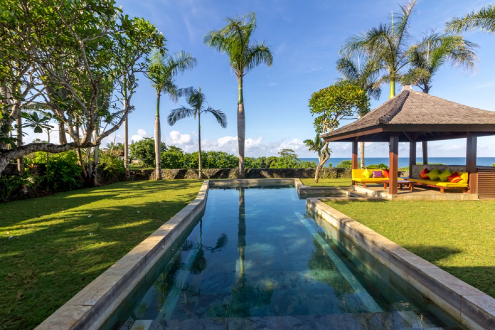 Superbes villas jumelles avec vue sur la mer à vendre à Tabanan