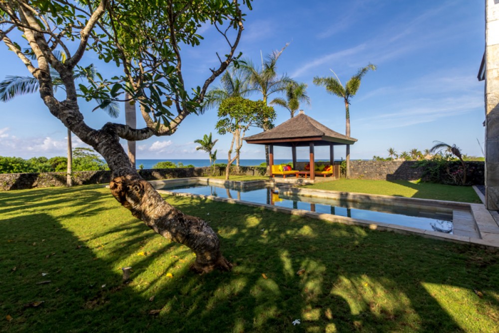 Superbes villas jumelles avec vue sur la mer à vendre à Tabanan