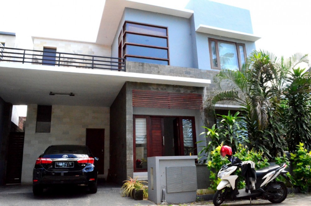 Minimalis Modern Freehold Villa dijual di Kerobokan...