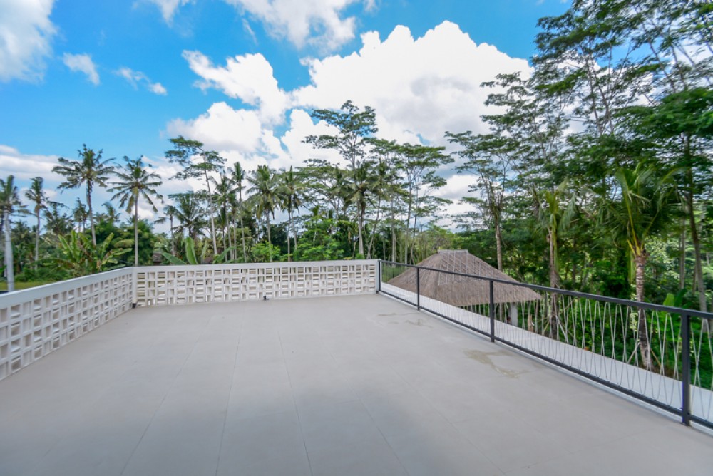 Villa Modern Tiga Kamar Tidur Baru Dijual di Ubud