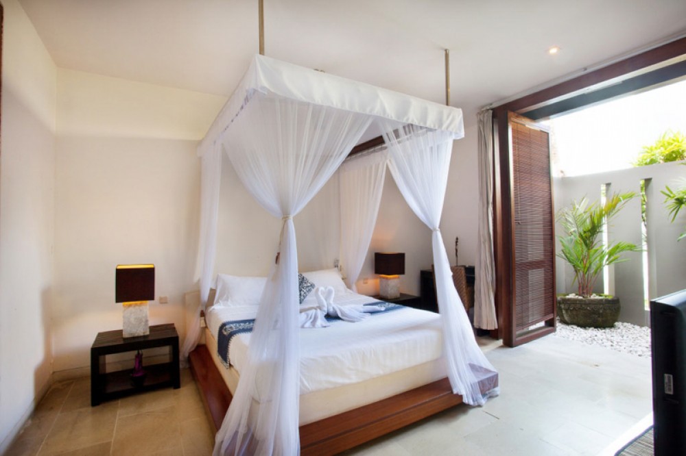 Luxurious Freehold Villa for Sale in Batu Belig