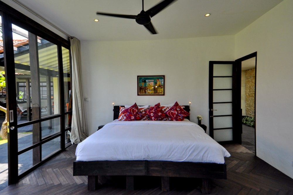 Amazing Villa with Spacious land for Sale in Canggu