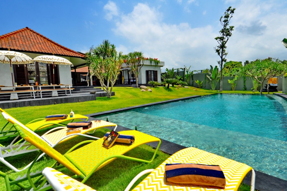 Amazing Villa with Spacious land for Sale in Canggu Kibarer Property