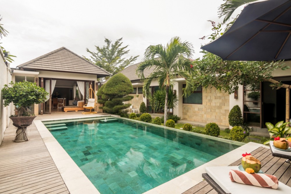 Villa Tiga Kamar Cantik Dijual di Canggu