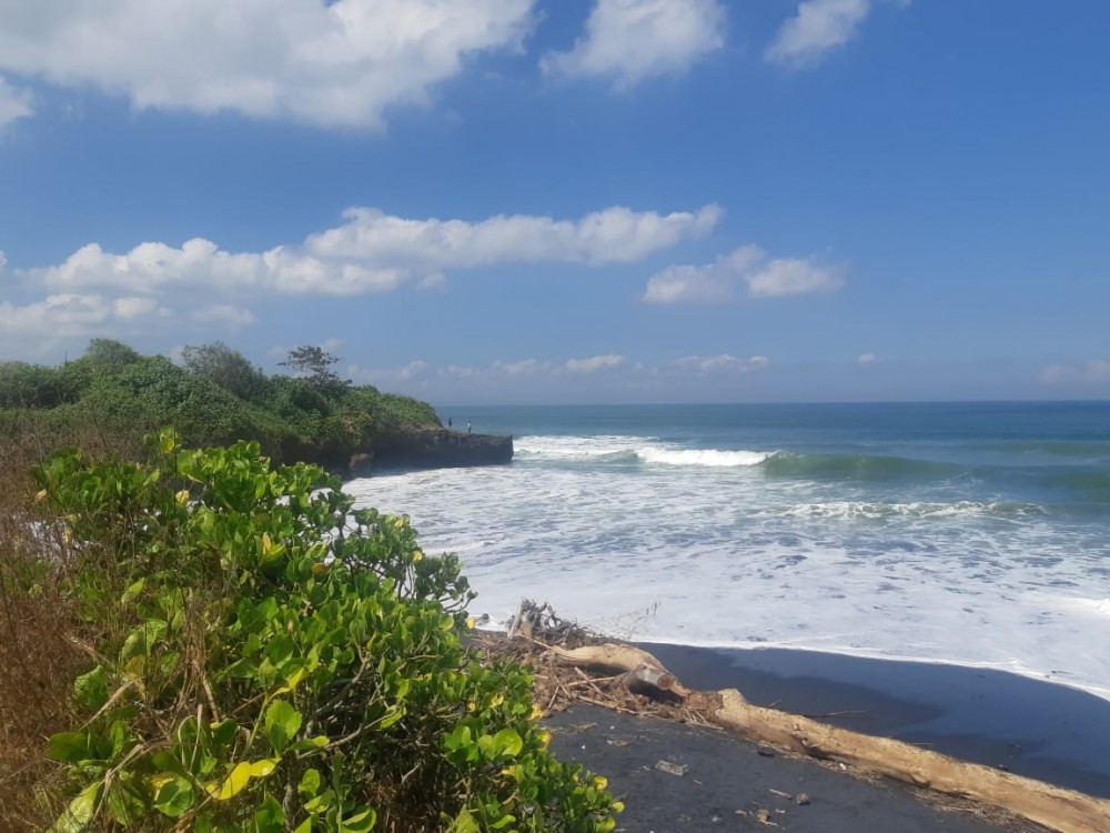 Tanah Tepi Pantai yang menakjubkan di Selemadeg Timur Dijual