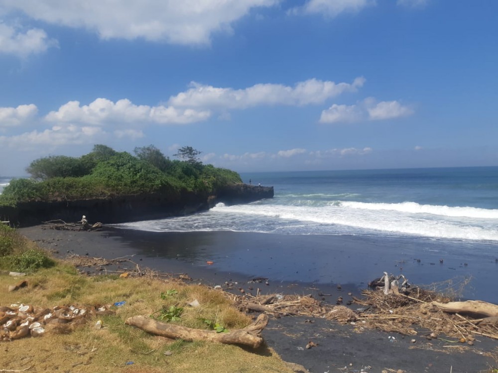 Tanah Tepi Pantai yang menakjubkan di Selemadeg Timur Dijual