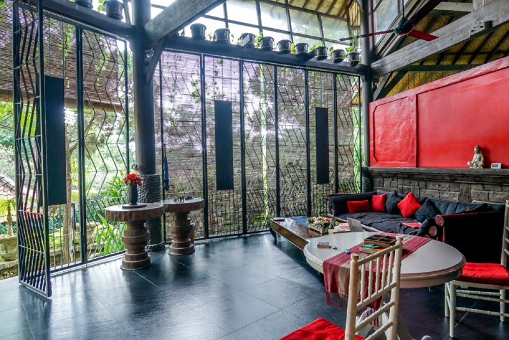 Traditional Freehold Villa with Spacious Land for Sale in Canggu