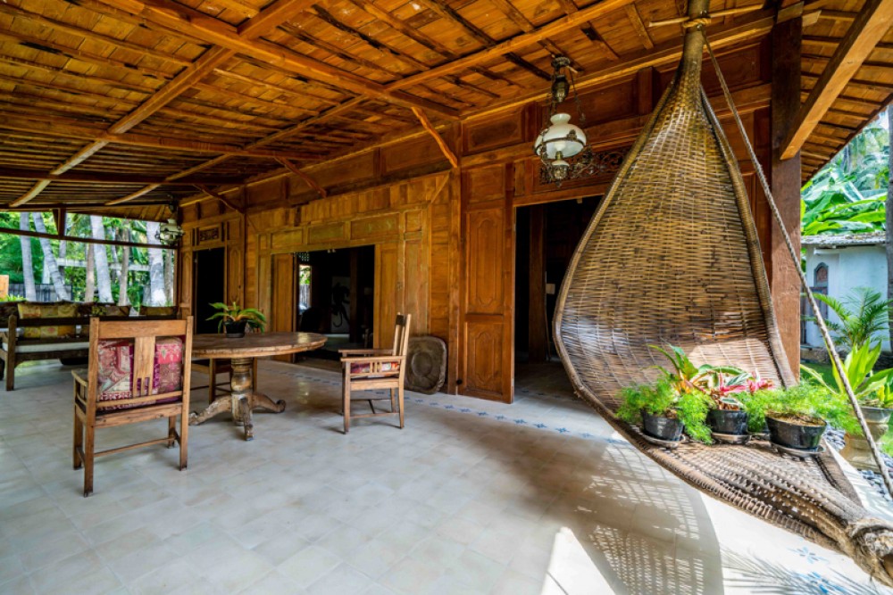 Antique Java Wooden Villa with Spacious land for sale in Karangasem