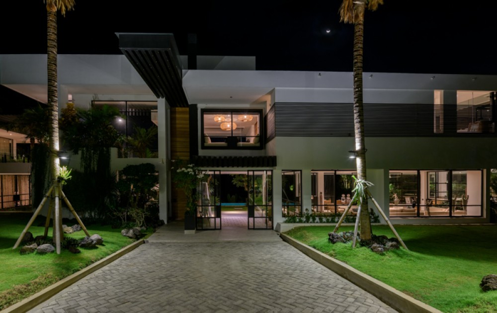 Luxueuse villa Freehold avec rizières à vendre à Canggu