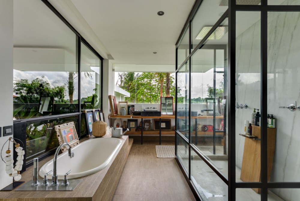 Luxurious Freehold Villa with Rice Paddies View for Sale in Canggu