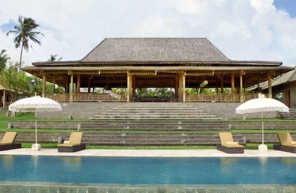 Luxurious Villa with Spacious Land for Sale in Tabanan