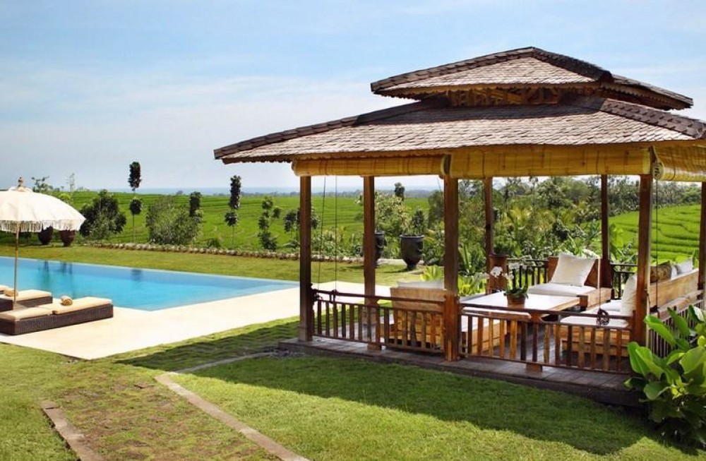 Luxurious Villa with Spacious Land for Sale in Tabanan