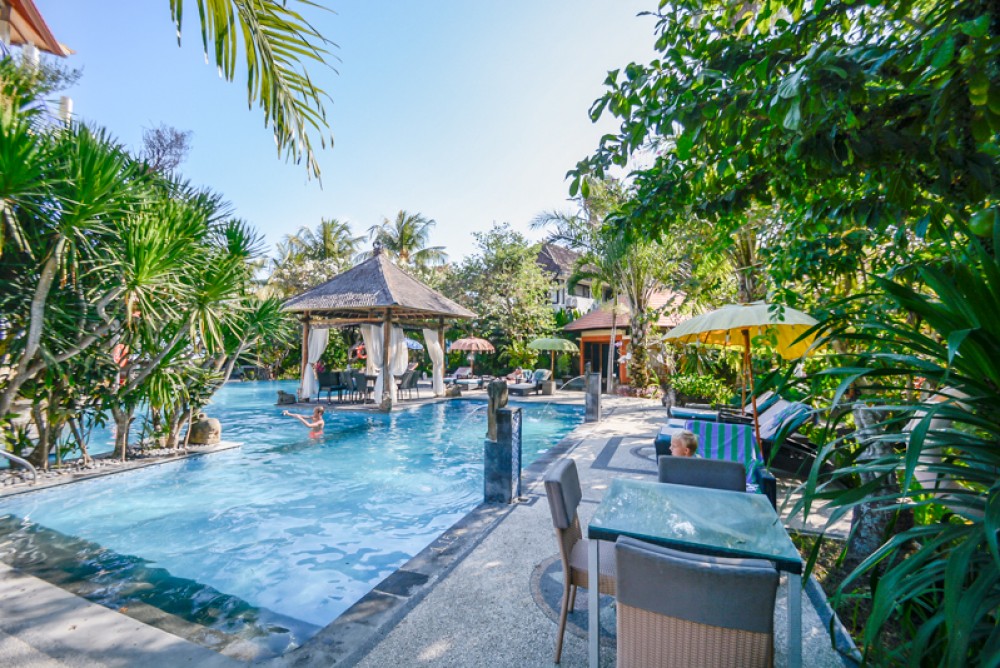 Luxurious Five Bedrooms Freehold Villa for Sale in Canggu