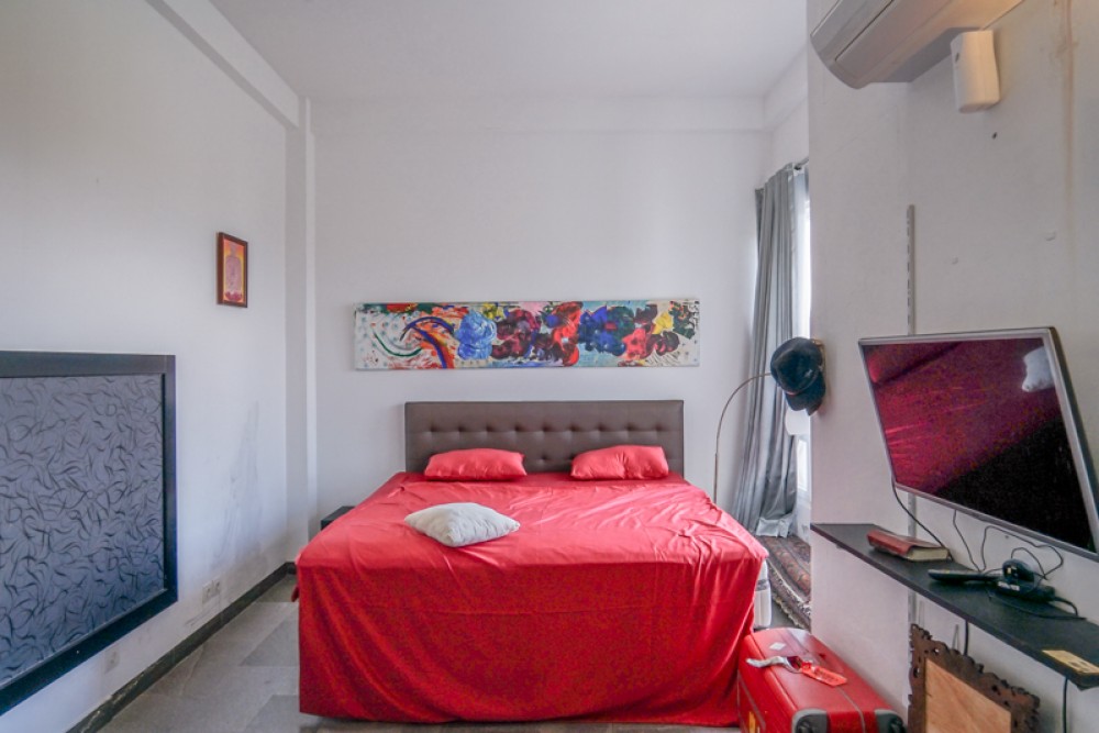 Villa confortable avec cinq chambres à coucher à vendre à Ungasan
