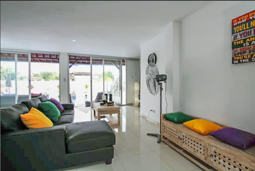 Sawah View Villa Dua Kamar Tidur Dijual di Canggu