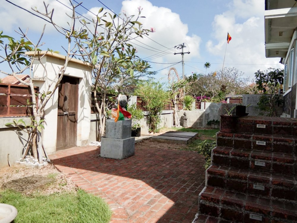 Villa confortable en pleine propriété à vendre à Bukit Ungasan