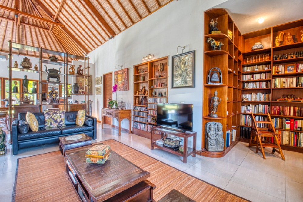 Spacious Tropical Villa for Sale in Sanur